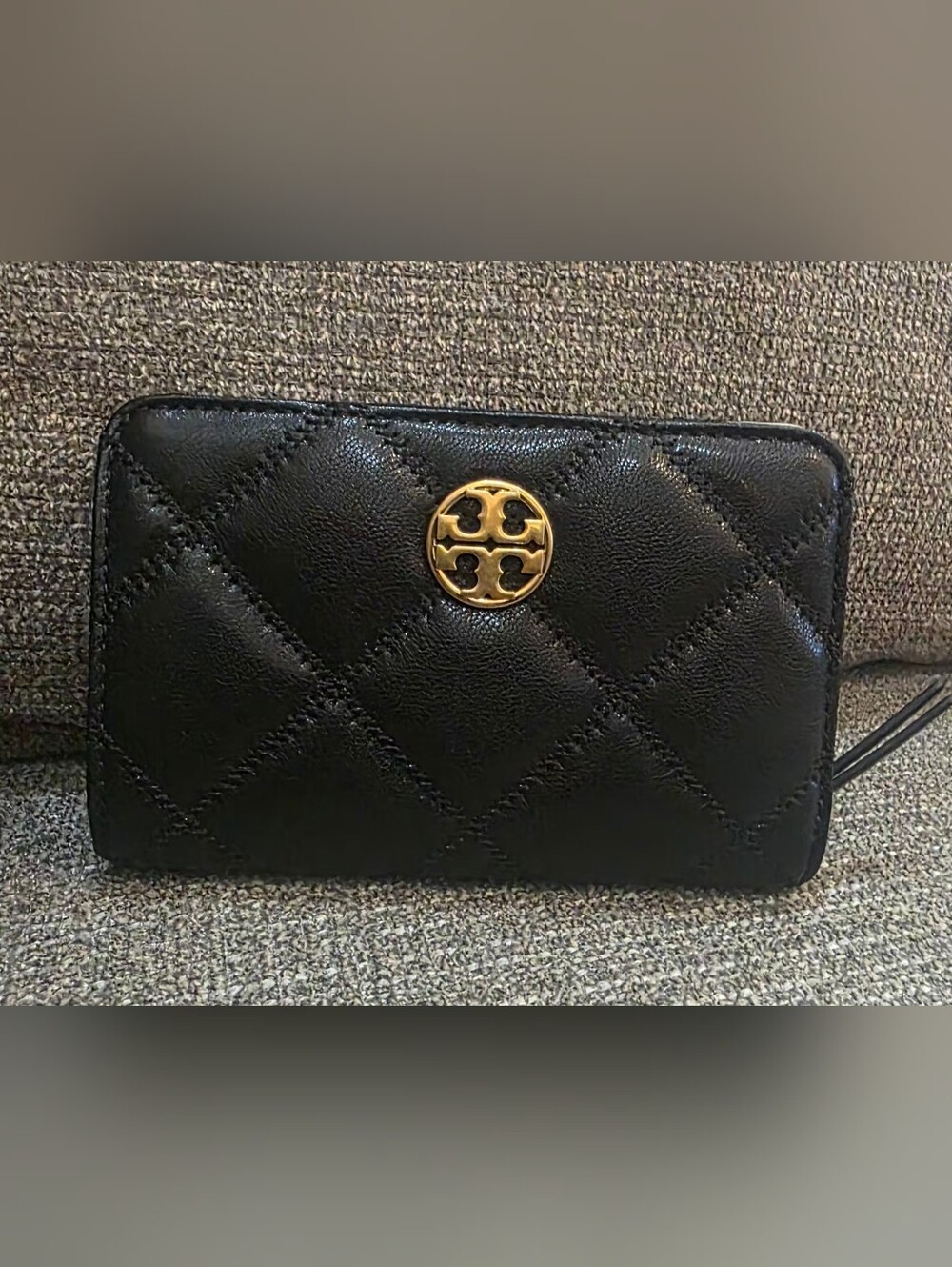 Tory Burch Women's Willa Medium Wallet (Black)